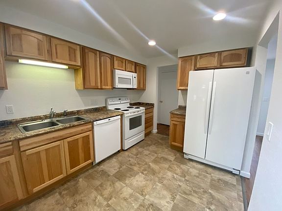 3rd image of 101 N 10th St #16