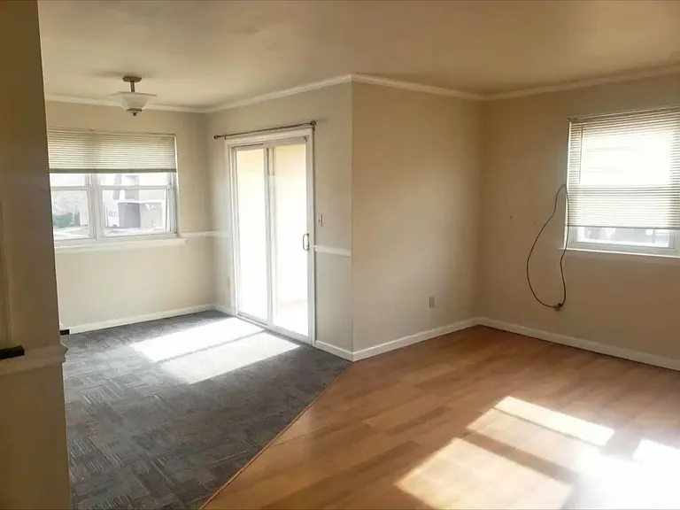 10 Florence Tollgate Pl #6 — Photo 6