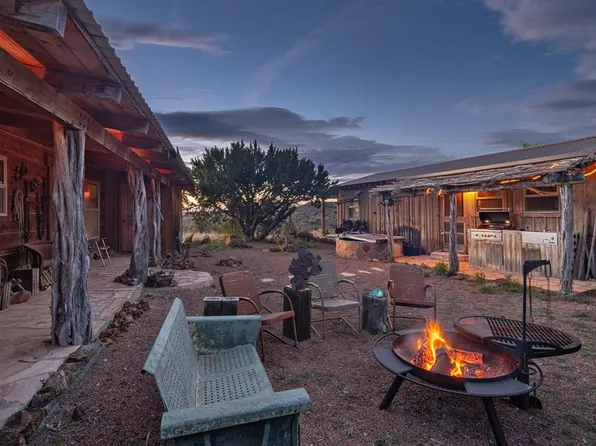 107 High Lonesome Dr, Alpine, TX 79830