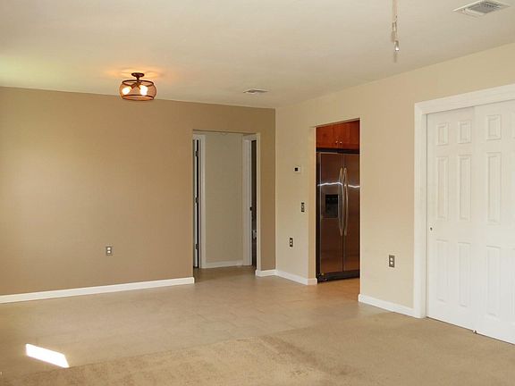 4th image of 368 Costa Mesa Dr