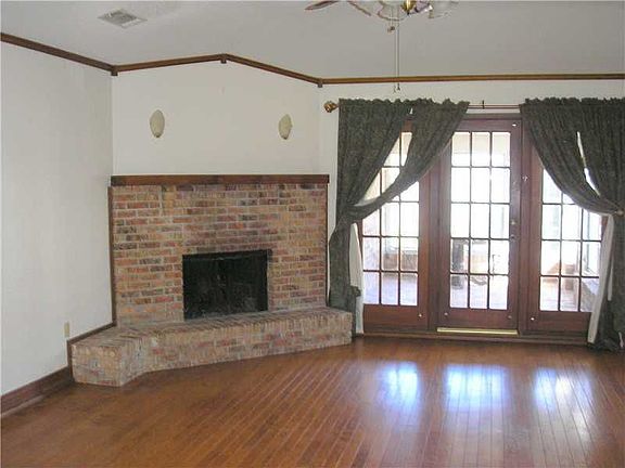 2nd image of 37 Edgewood Dr