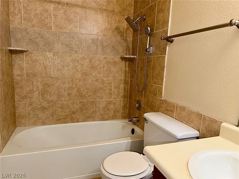 1303 Darlene Way #402B — Photo 12