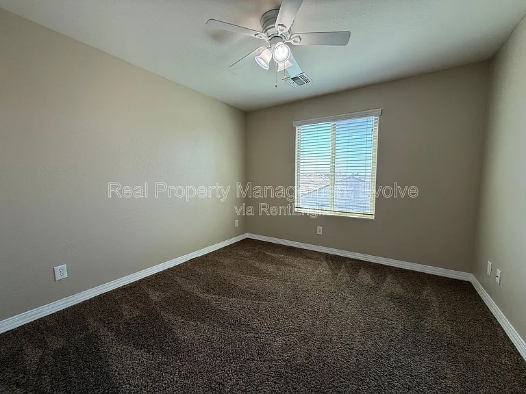 9020 W Nicolet Ave — Photo 27