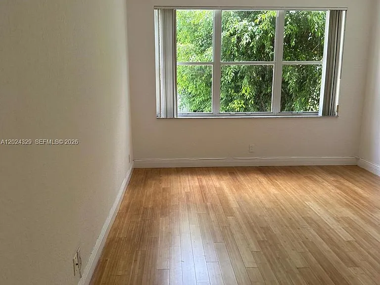 11090 Baybreeze Way — Photo 10