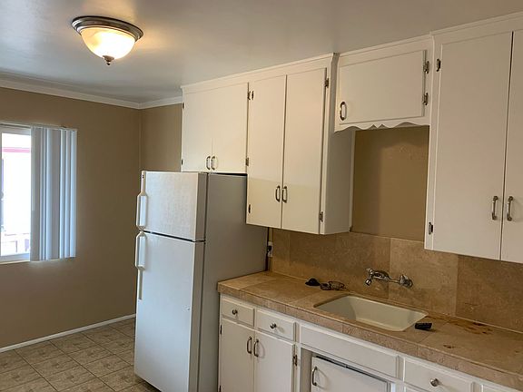 4th image of 715-739 Torrance St #717