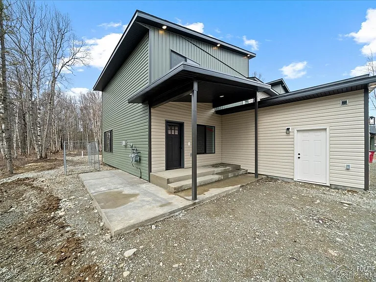 7442 N Paw St — Photo 52