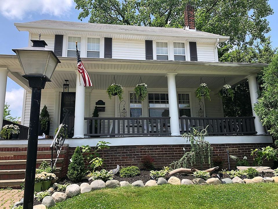 2nd image of 1210 Giel Ave
