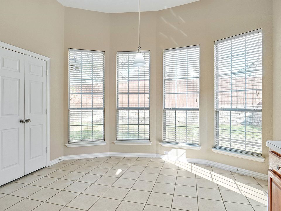 1st image of 8369 Everglades Cir