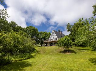 35 Mill Pond Ln, South Thomaston, ME 04858