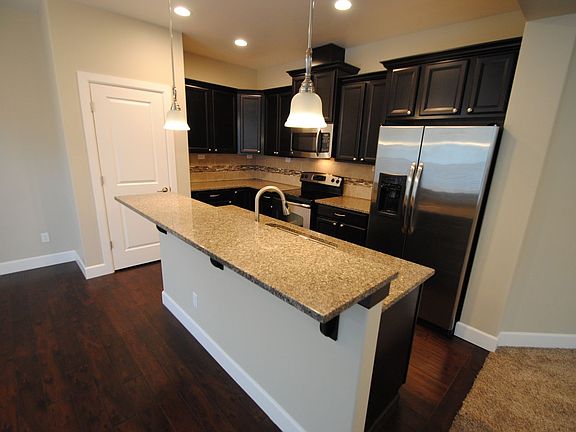 4th image of 10065 1st St NE