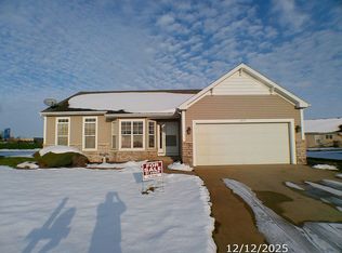 6112 Carnegie Ct, Granger, IN 46530