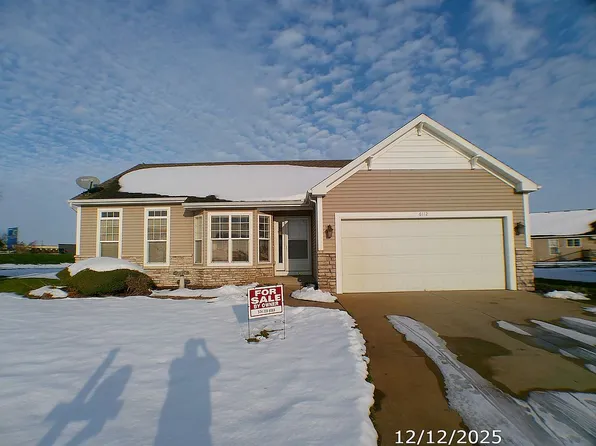 6112 Carnegie Ct, Granger, IN 46530