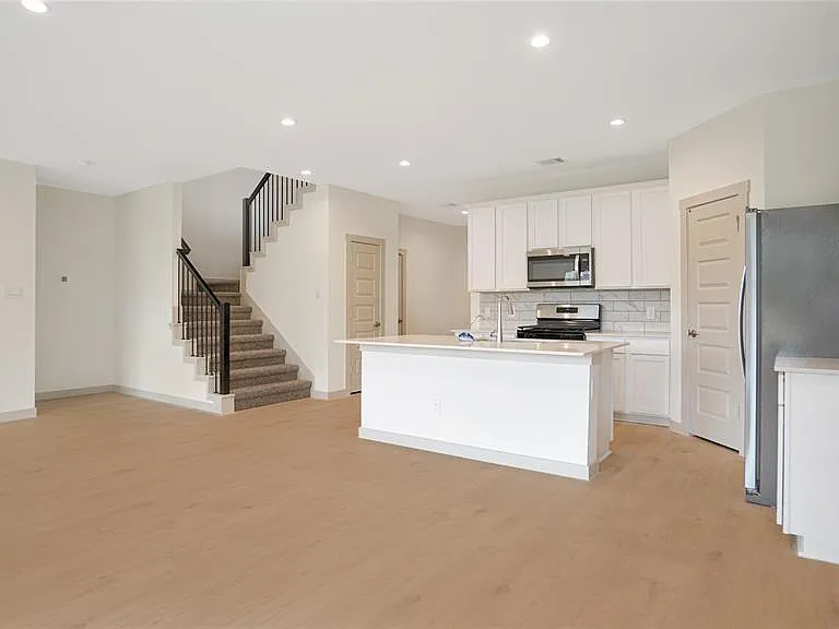 29819 Ousel Falls Ln — Photo 1