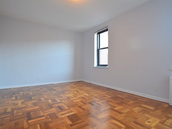 Harbor House - Bedroom - H43-04J