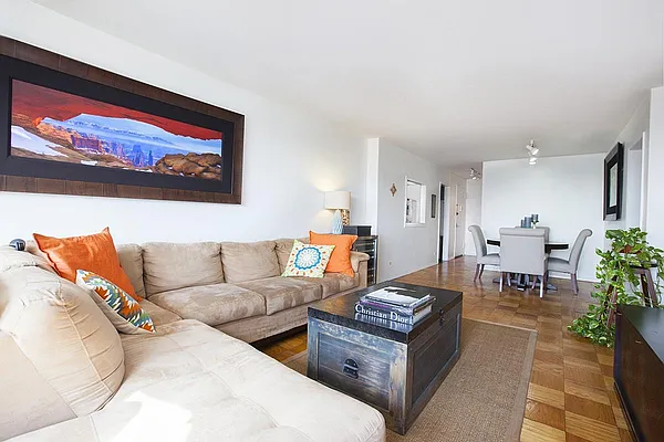 Sold by Space Marketing Shop | media 3