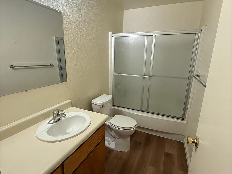 1241 Shasta Ave — Photo 6