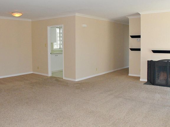 5th image of 4331 Shelter Bay Ave