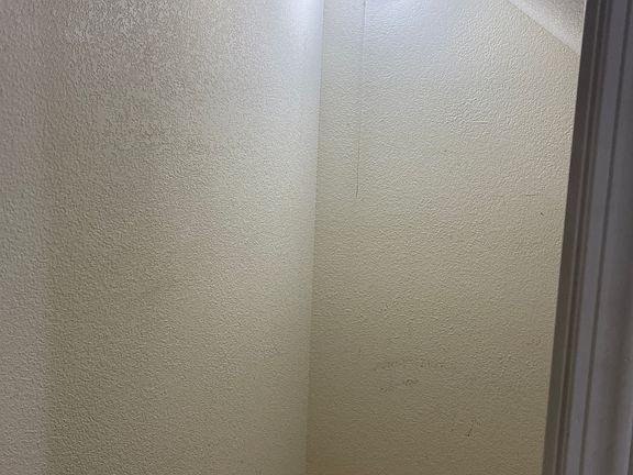 5th image of 835 Woodside Creek Dr #835