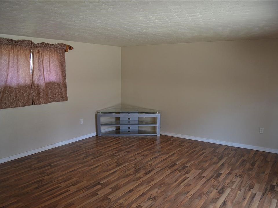 1st image of 51986 Jenny Ln