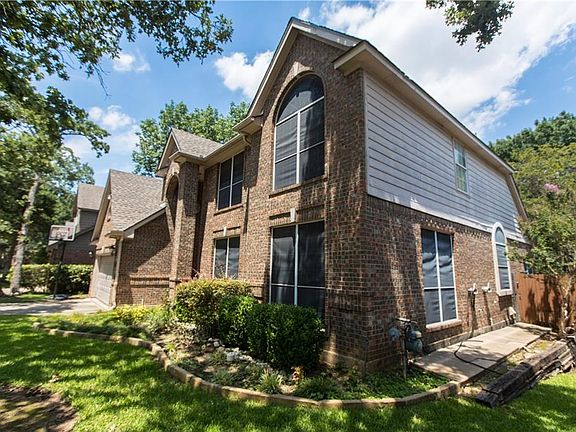 4th image of 4034 Wellington Ln