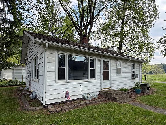 2nd image of 50330 Eastside Dr