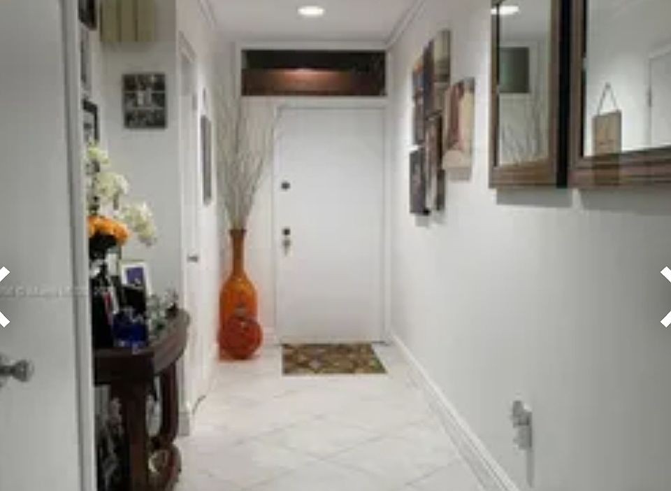 1st image of 7030 Loch Isle Dr N