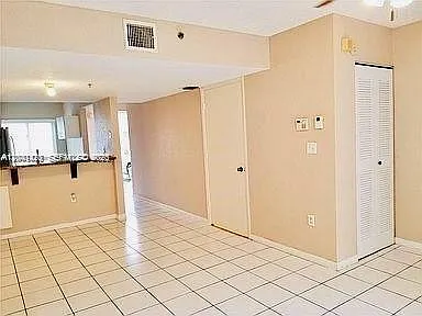 246 Riviera Cir #246 — Photo 15