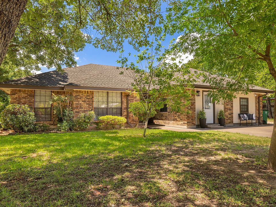 1st image of 1705 Alamo Ct