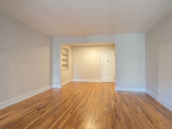 3rd image of 780 Greenwich St #3RR