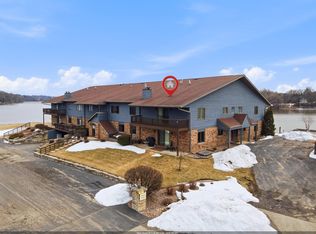 2490 Stroebe Island Dr, Appleton, WI 54914