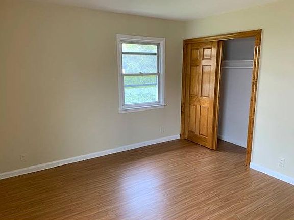 5th image of 18 Avenue #1