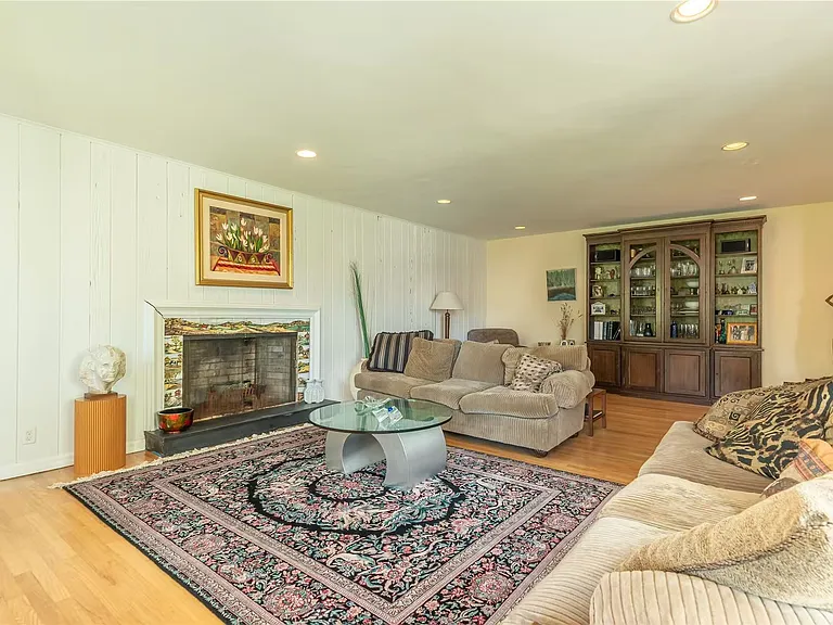 76 Wensley Dr — Photo 15