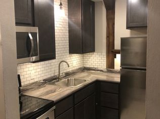 105 E B St APT 6, Belleville, IL 62220