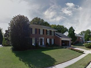 6041 Redwood Ln, Alexandria, VA 22310