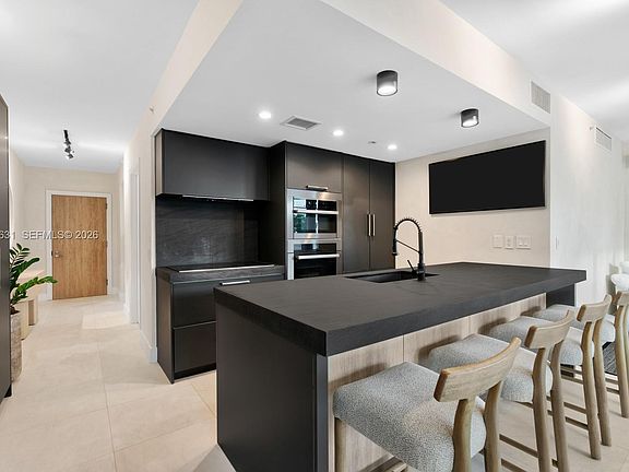 4th image of 5875 Collins Ave APT 501