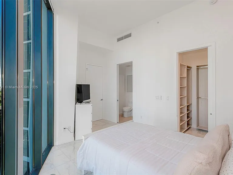 2821 S Bayshore Dr #7B — Photo 19