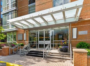 12025 New Dominion Pkwy APT 304, Reston, VA 20190