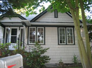 747 NE 56th St, Seattle, WA 98105