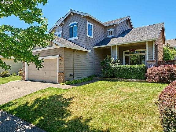 2nd image of 2347 NE 14th Pl