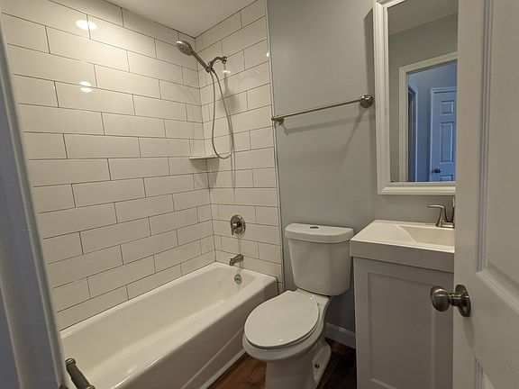 3rd image of 3662 Flad Ave Floor 1