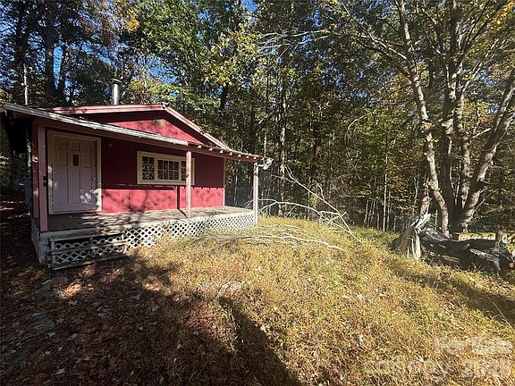 3rd image of 116 Slick Rock Rd