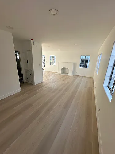 1182 N Kingsley Dr #1/2 Photo 1