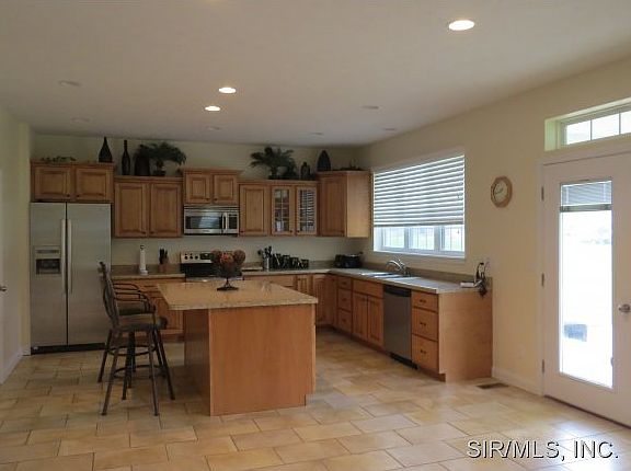 5th image of 12814 Mary Sue Ln