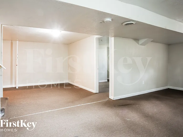 8820 Manchester Ave — Photo 13
