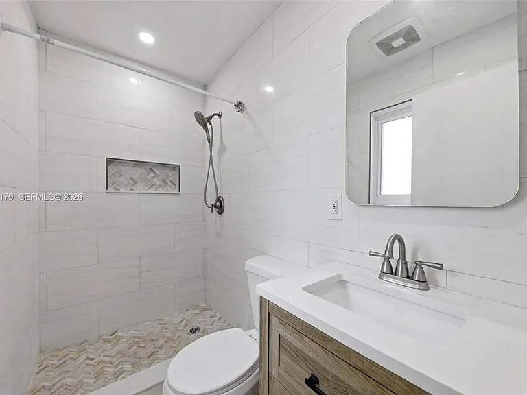 4561 SW 25th Ter — Photo 19