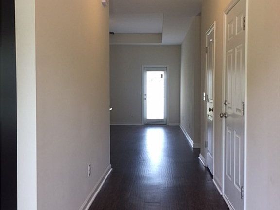 3rd image of 172-C Burton Road