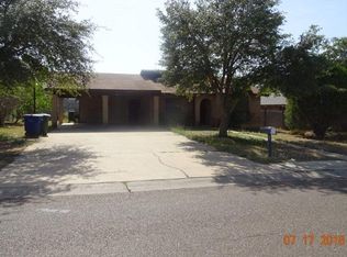 501 Century Dr W, Laredo, TX 78046