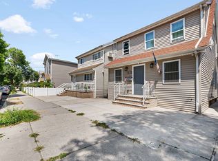 10719 96th St, Jamaica, NY 11417