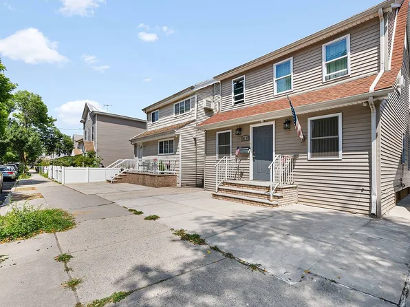 10719 96th St, Jamaica, NY 11417