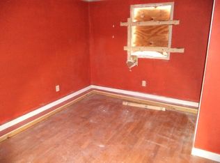 74 Pleasant St, Cranston, RI 02910